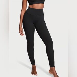 VSX Women’s Black High-Waisted Leggings